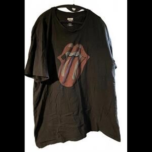 Classic Rolling Stones Tongue Graphic Tee (American Eagle- Tailgate)